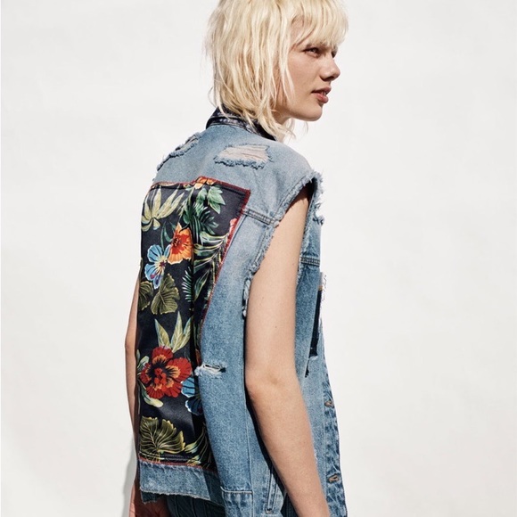 ☀️🍁ZARA TRF Floral Distressed Jean Denim Vest Jacket Size S oversized 2017 SS - Picture 3 of 15